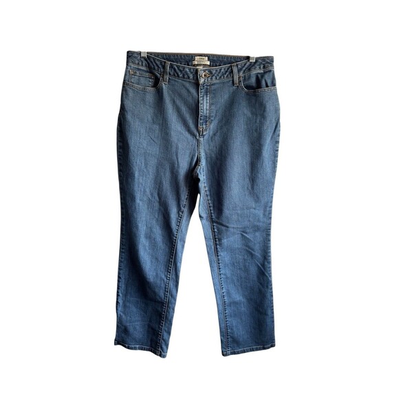 L.L. Bean Classic Fit Medium Wash Denim Blue Jeans Women's Size 16 Reg - Picture 1 of 12